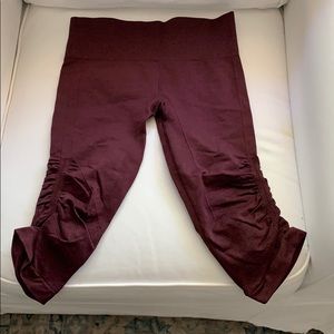 Lululemon In The Flow Crop Size 6 EUC